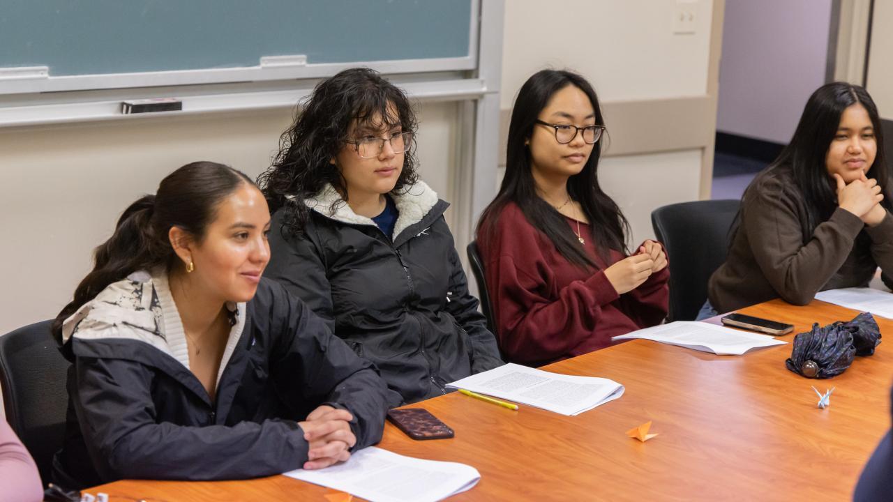 Students participate in a group discussion as part of Gals & Pals, a new First Year Aggie Connection for engineers. (Mario Rodriguez/UC Davis)